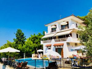 Rooms Olympia Ikaria Greece