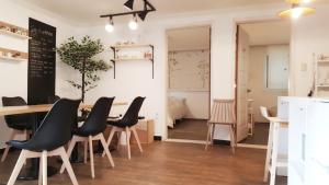 Hongdae Mainstreet Two Room House