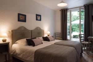 Hotels Logis Hotel Castel Mouisson : photos des chambres