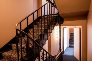 Hotels Hotel du Rond-point des Champs-Elysees - Esprit de France : photos des chambres
