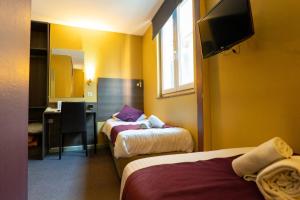 Standard Twin Room room in Flandria Hotel