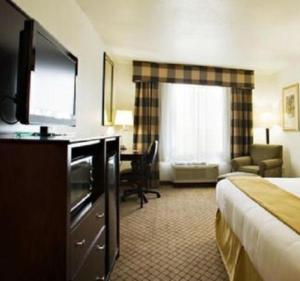 Standard King Room room in Holiday Inn Express Childress an IHG Hotel
