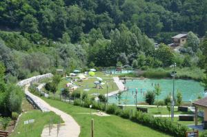 Počitniška hiša GITE DU PLAN D'EAU ROQUEBILLIERE 4 étoiles Roquebillière Francija