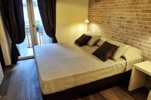 Double Room with Terrace room in B&B MagloStation