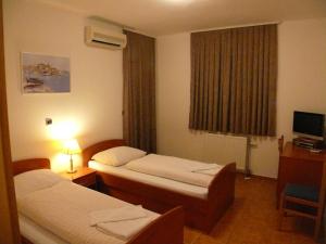 Double or Twin Room with Balcony room in B&B Villa Paula