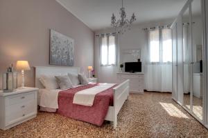 Accademia Opera Deluxe by Wonderful Italy