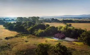 The Mill House on the Brooks South Downs West Sussex Sleeps 15 - 斯托灵顿