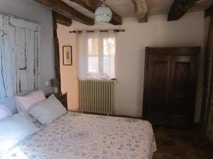 B&B / Chambres d'hotes La lauze et l'anguille : photos des chambres