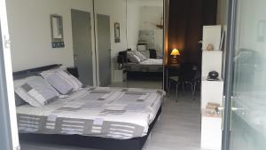 Maisons d'hotes Chambre spacieuse, moderne et tres confortable a Perros-Guirec : photos des chambres