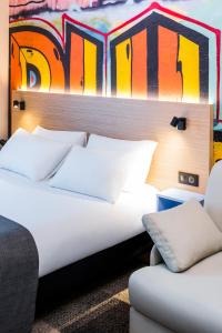 Hotels ibis Styles Clamart Gare Grand Paris : photos des chambres