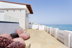 Seashell Seafront Villa Heraklio Greece
