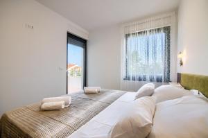 Rooms K&T sea side luxury