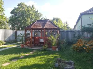 Tiszavirág Apartmanház