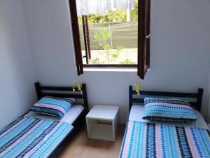 Apartments with parking space Mandre, Pag - 9420