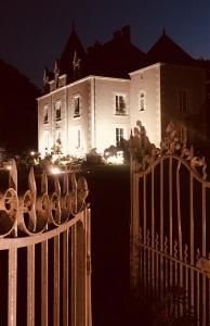 B&B / Chambres d'hotes Le Petit Chateau des Cedres : photos des chambres