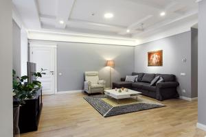 Stylish New 2bdr 2bthr apartment