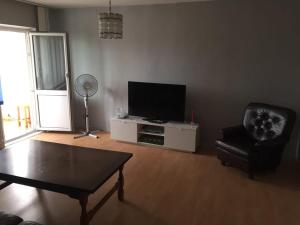 Apartement New Refurbished 3 Room Appartment Snagov Rumeenia