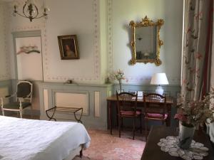 Maisons d'hotes Chateau de Juvigny : photos des chambres