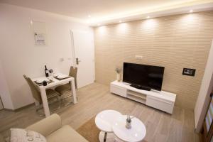 Ariston City Apartments