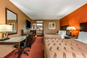 Queen Room with Two Queen Beds - Non-Smoking room in Quality Inn Kingston Springs