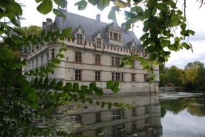 Hotels The Originals City, Hotel Le Bellevue, Montrichard (Inter-Hotel) : photos des chambres