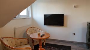 Room with a High Tatras view and Fireplace