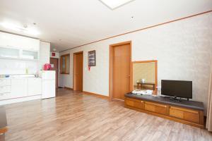 Jeju Ilsung Beach Condo