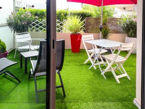 Appartements - GRAND STANDING - Terrasse - Internet - : photos des chambres