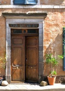B&B / Chambres d'hotes Maison CHA-RI-VA-RI : photos des chambres