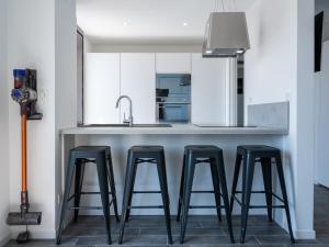 Appartements Le Vallat vue mer cassis terrasse privative spa jacuzzi barbecue calanques : photos des chambres