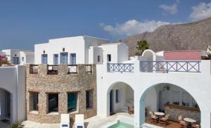 Meltemi Luxury Suites Santorini Greece