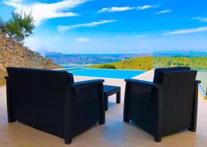 Luxury villa with private infinity pool