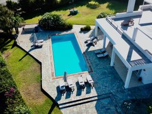 Belvedere Beachfront Villa