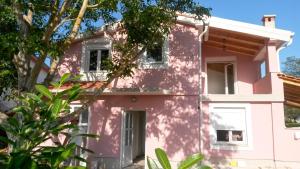 Vacation house "Viola"