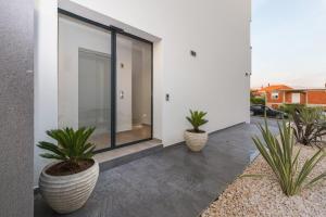 Mirabilis Residence 