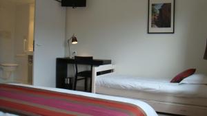 Hotels Cote Hotel : Chambre Quadruple - Non remboursable