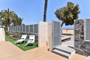 Blue Ocean by VillaGranCanaria