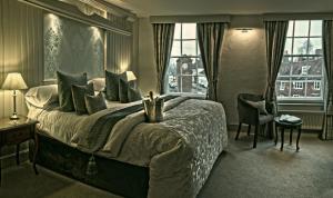 Luxury Double Room room in The George Inn
