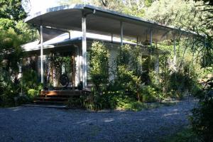 Saraswati's Oasis - Daintree Holiday Accommodation