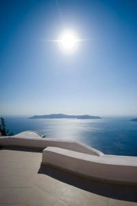 Gold Suites - Small Luxury Hotels of the World Santorini Greece