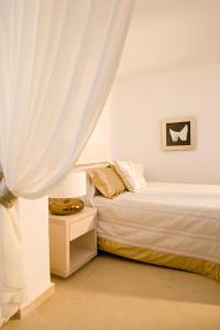 Gold Suites - Small Luxury Hotels of the World Santorini Greece