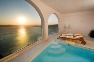 Gold Suites - Small Luxury Hotels of the World Santorini Greece