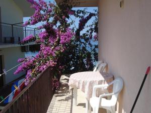 Apartments by the sea Podstrana, Split - 16074