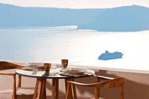 Gold Suites - Small Luxury Hotels of the World Santorini Greece