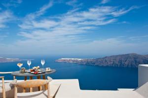 Gold Suites - Small Luxury Hotels of the World Santorini Greece