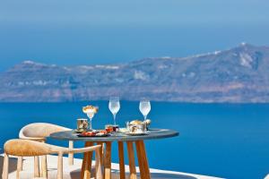 Gold Suites - Small Luxury Hotels of the World Santorini Greece