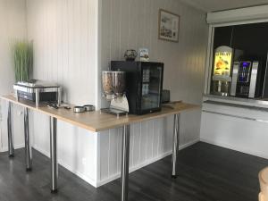 Hotels B&B HOTEL Belfort Nord : photos des chambres