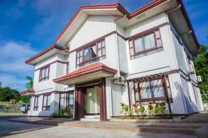 Veranda Hotel - Badoc