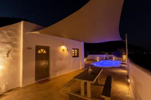 Elixirium villa Santorini Greece