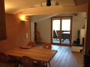 Casa Nolens, Via Sura 4